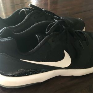 Nike woman’s Air Max Siren 9.5